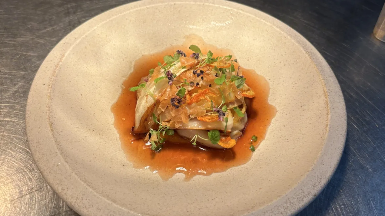 braised pointed cabbage